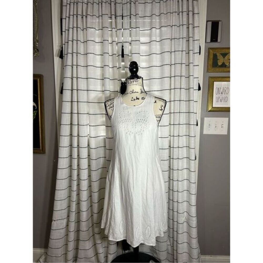 Old Navy Eyelet White Dress Size Small